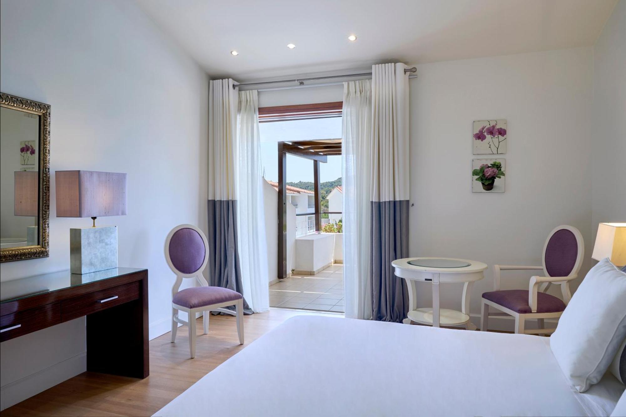 Princess Resort, Santikos Collection أغيا باراسكيفي الغرفة الصورة